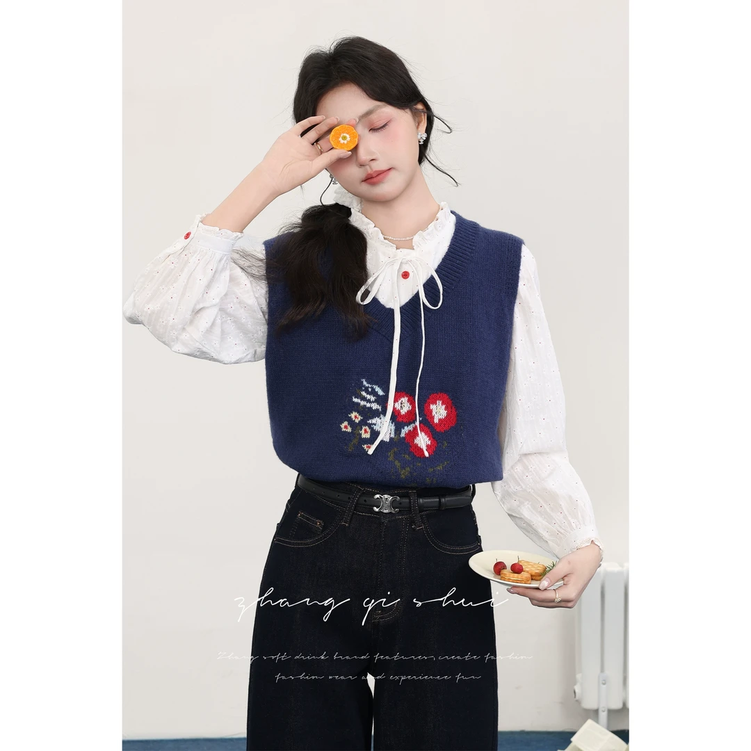 张汽水《少女心》2025春季新款杏色内搭衬衫蓝色马甲上衣两件套女