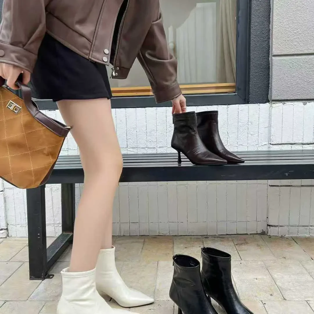 法式尖头细跟短靴女秋季新款加绒瘦瘦靴百搭复古软皮后