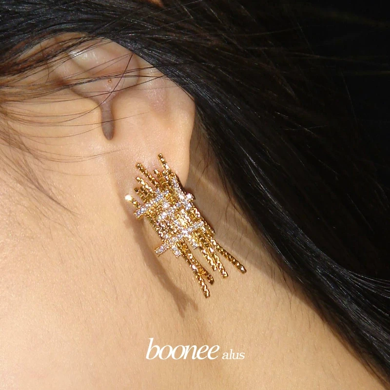 boonee alus 铜合金合成锆石耳饰 小众设计不规则编织锆石耳钉女
