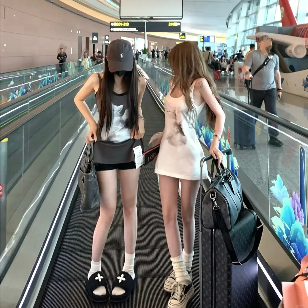 2025夏季新款吊带连衣裙街头风原宿风慵懒风短款网红薄款韩版女