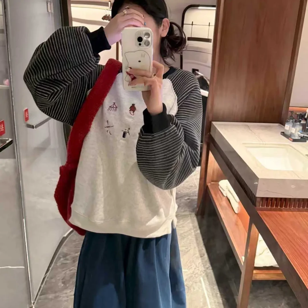 慵懒风宽松型长袖常规加绒款卫衣冬季条纹加绒插肩袖卫衣