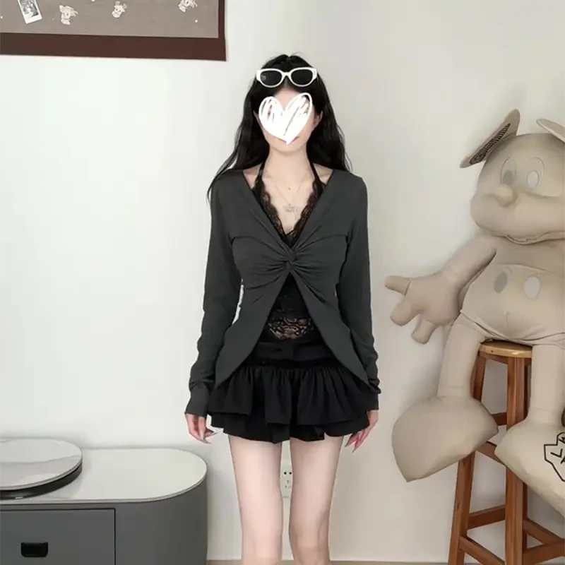 法式蕾丝拼接性感挂脖长袖内搭打底衫秋季2025新款显瘦洋气t恤女