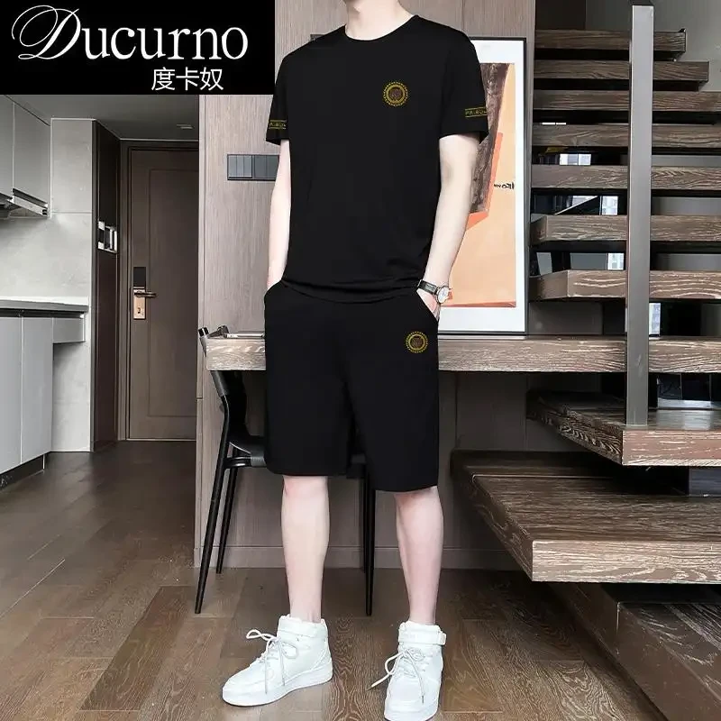 夏季新款冰丝短袖短裤运动服套装男士透气t恤帅气搭配一整套潮流