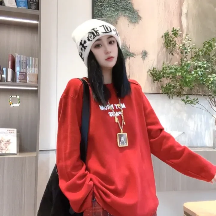 韩版小众设计极简显瘦秋冬磨毛刺绣字母长袖女士百搭宽松时尚套头
