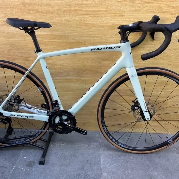 0067碳纤维公路车 SUPER SPORT 105套件 22速 全内走线 碟刹