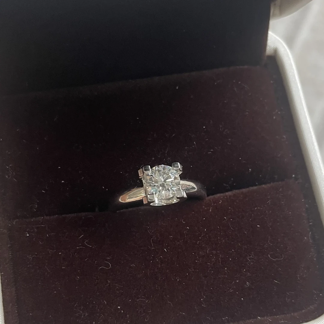 铂金PT950宽版一克拉钻石戒指简约精致女士