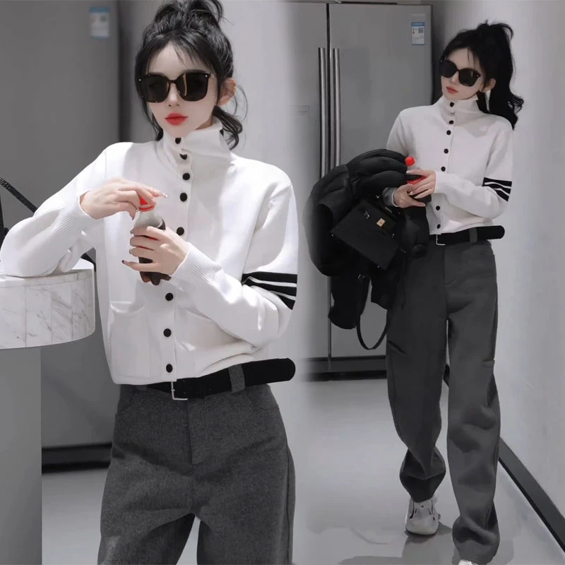 网红2025韩版炸街时尚松弛感显瘦穿搭高领长袖毛衣开衫直筒裤套装