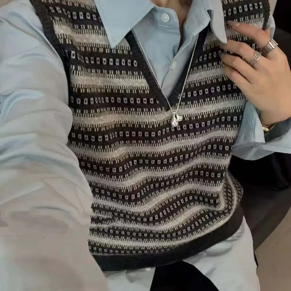 冬季新款韩版复古提花针织马甲叠穿衬衫套装小众炸街高级感女装