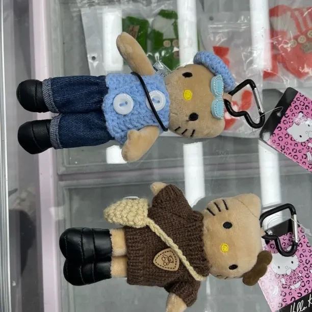 可爱元气草帽红格裙玩偶公仔包包挂件