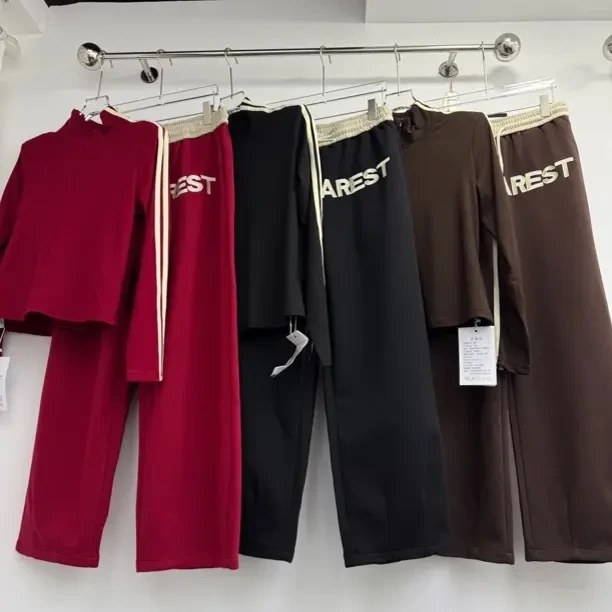 时尚休闲撞色针织套装宽松运动开衫阔腿裤秋冬新款