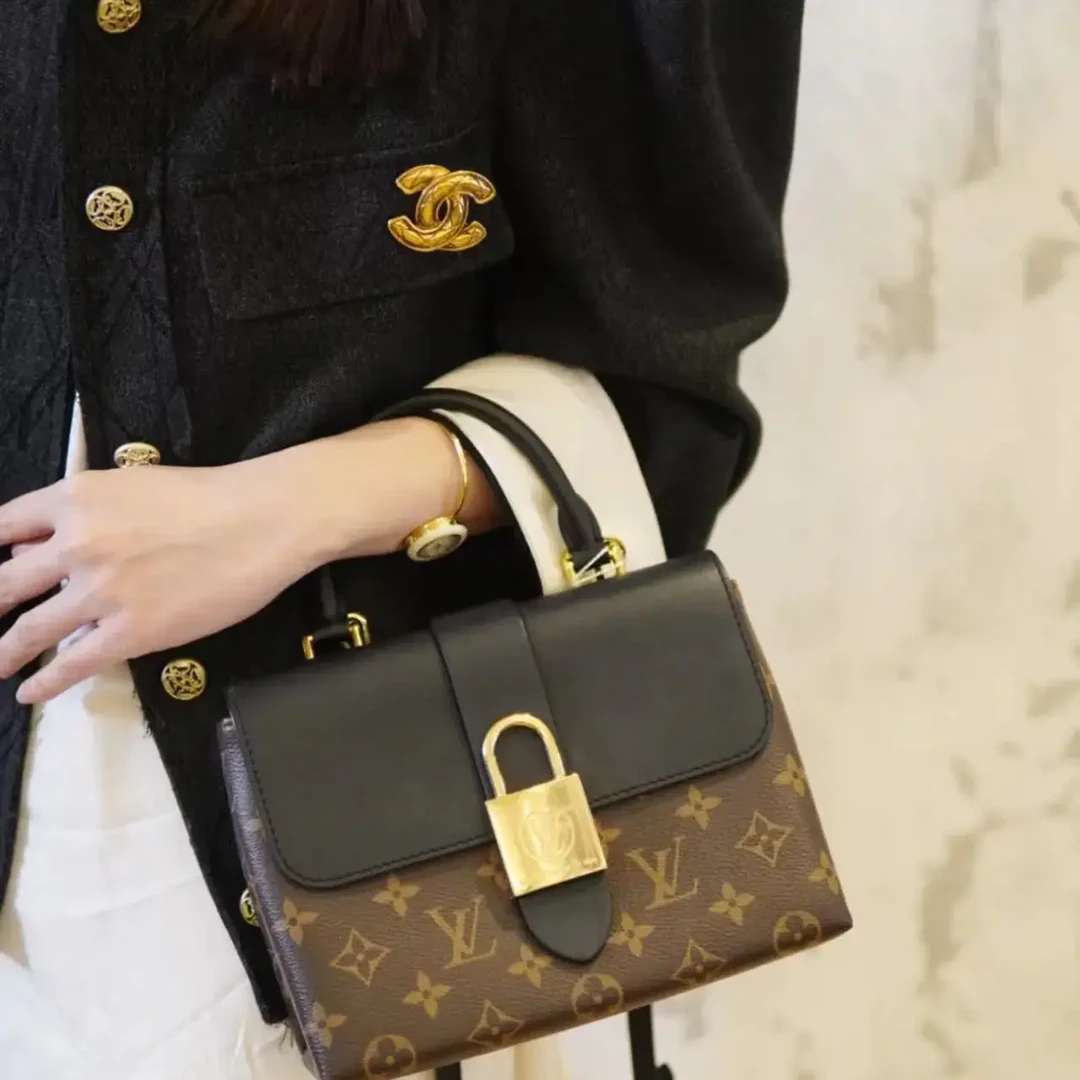 95新 LouisVuitton/路易威登 大吉中古/Lv黑色locky bb锁头斜挎包