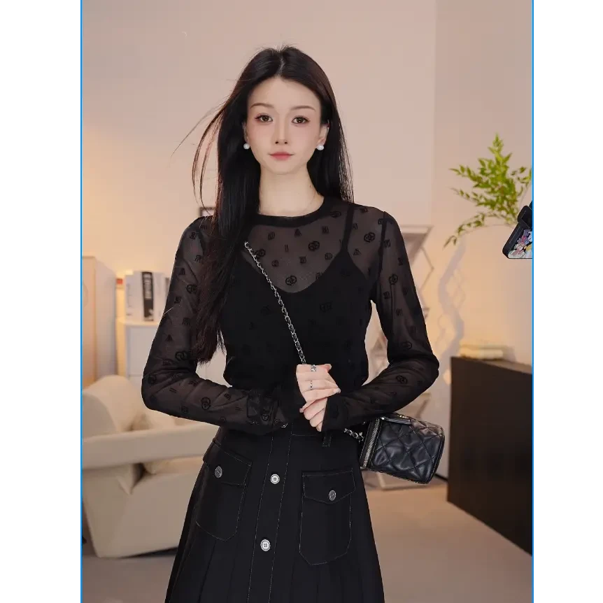 GIRDEAR/哥弟蝴蝶字母蕾丝女士长袖蝴蝶结印花圆领打底衫 1300959