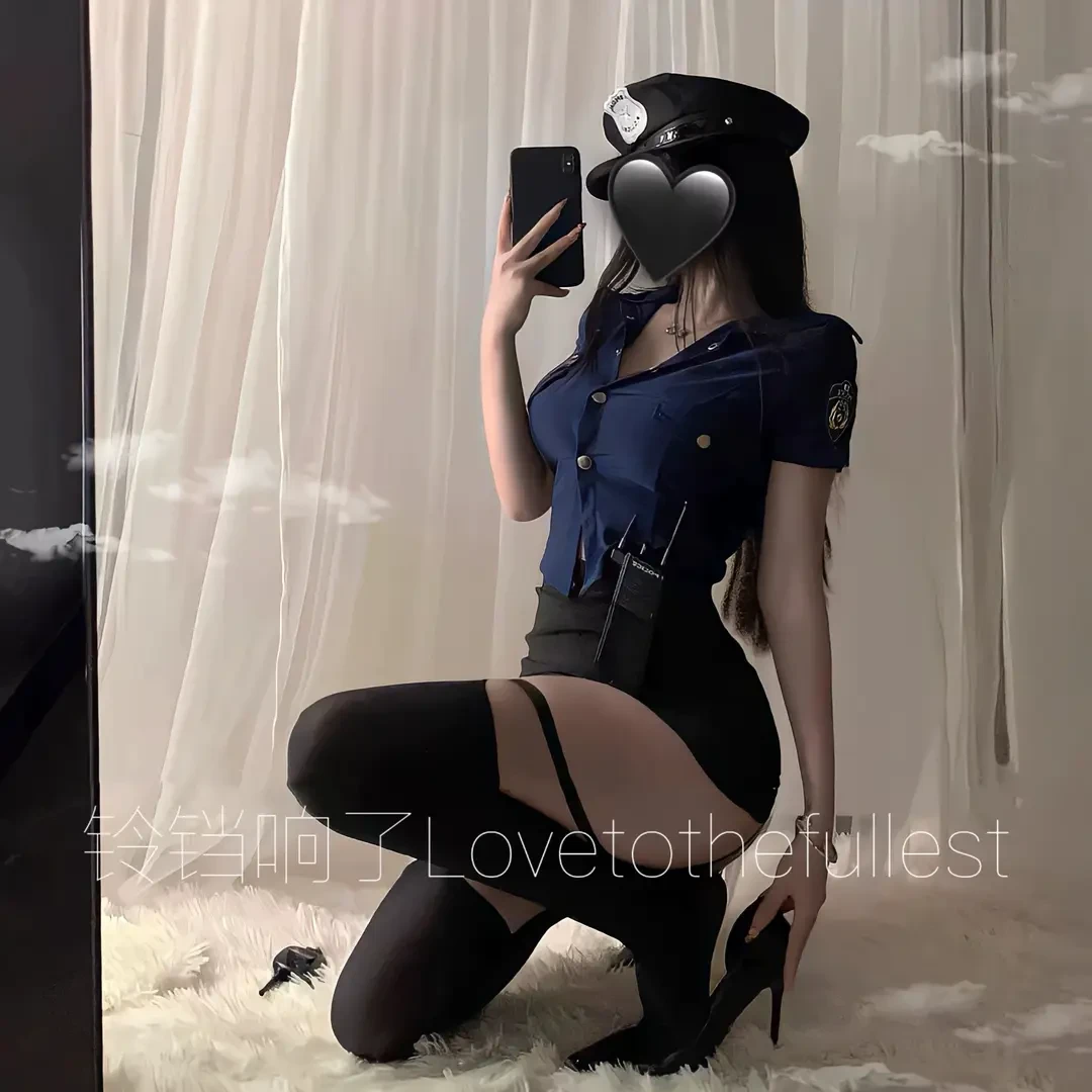 铃铛响了：深夜征服游戏*性感夜场cos女警制服火辣包臀裙派对套装