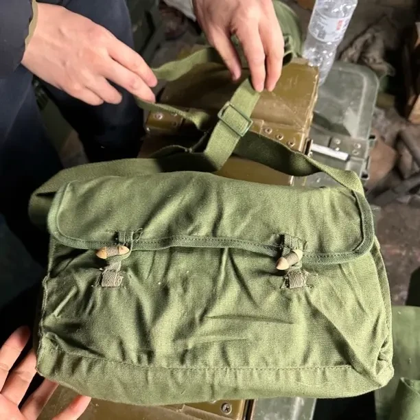 67-2零件工具袋全新库存退役工具包长29高20宽8厘米