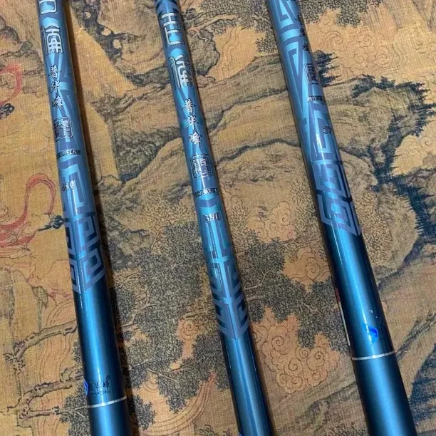 长节台钓综合竿适用于钓鲤鱼鲫鱼等多种鱼类