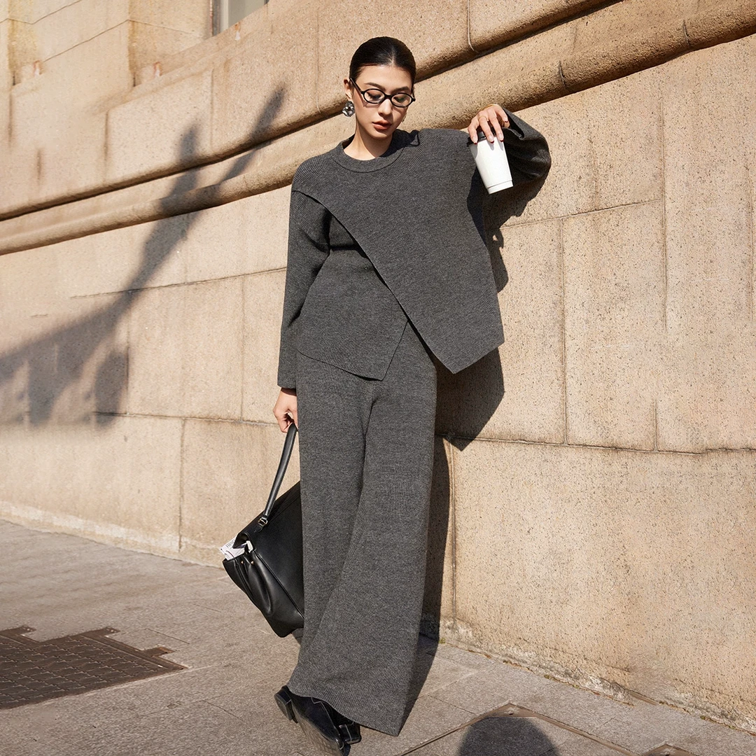 PLUSMALL 黑松舒芙蕾 羊毛混纺纱线软糯温暖轻量上衣直筒裤套装