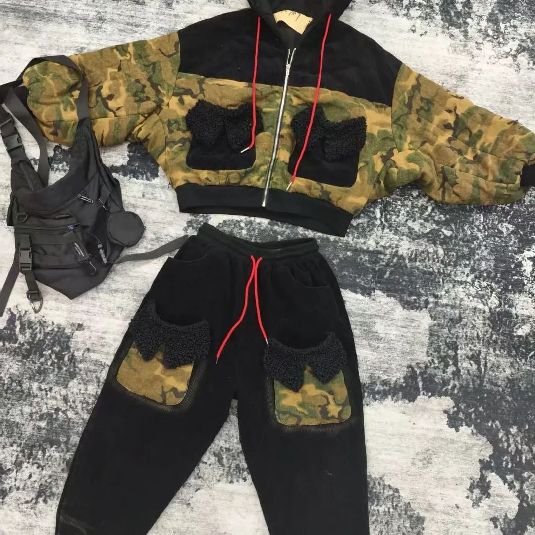 冬季加绒加厚牛仔套装女连帽复古做旧外套哈伦裤宽松显瘦两件套