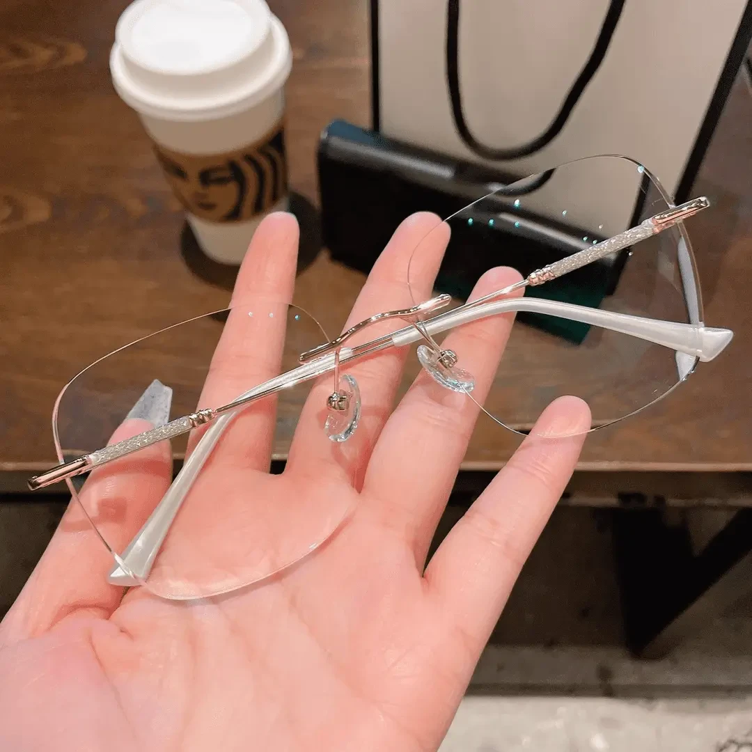 纯欲满天星无框近视眼镜切边轻奢方框大框显脸小潮变色眼镜防蓝光