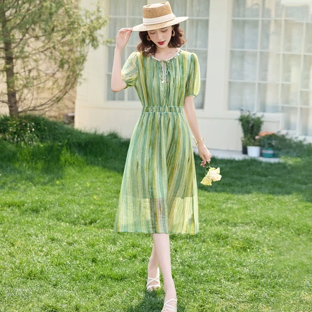 印花天丝连衣裙女夏季2025新款高级感气质收腰珠片甜美度假风裙子