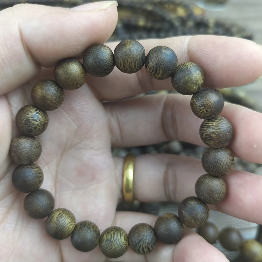 沉香沉香绿奇楠10mm单圈圆珠沉香手串