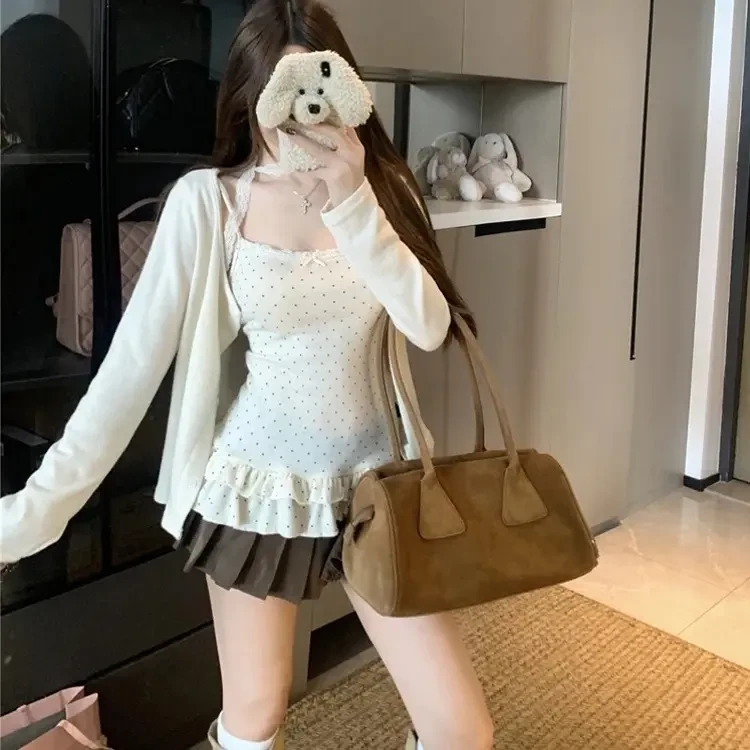 纯欲风波点蕾丝吊带与针织开衫秋季时尚穿搭套装