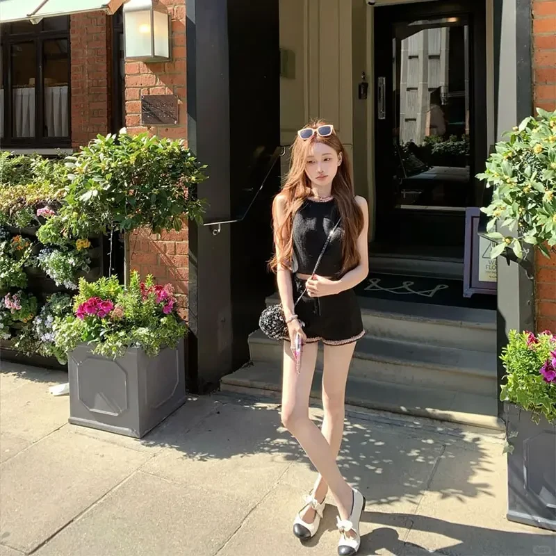 法式小香风套装女2025夏季小个子黑色无袖背心上衣高腰a字短裤