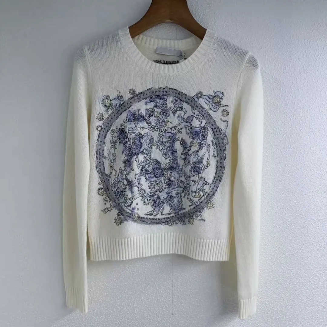 南油高端D家星座刺绣圆领毛衣