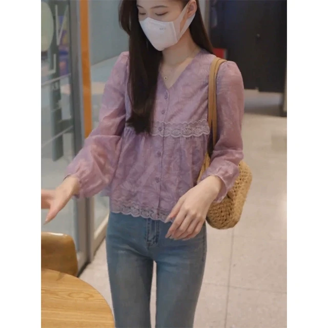 法式气质V领碎花衬衫女2025新款设计感正肩小衫宽松遮肚子上衣潮