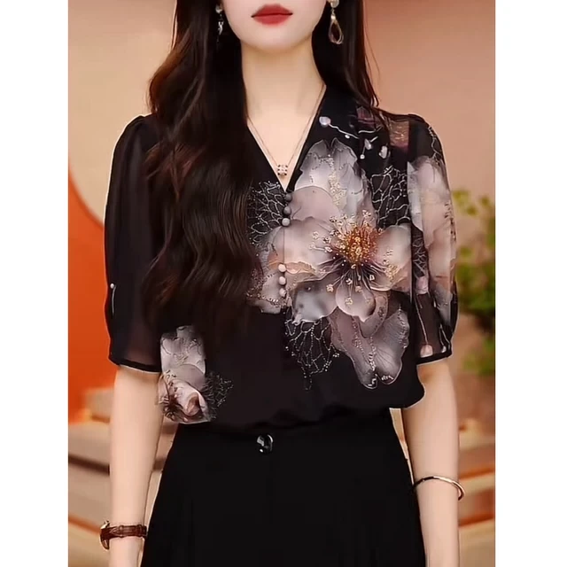 时尚减龄短袖上衣女2025夏季新款黑色遮肉显瘦小衫洋气印花妈妈装