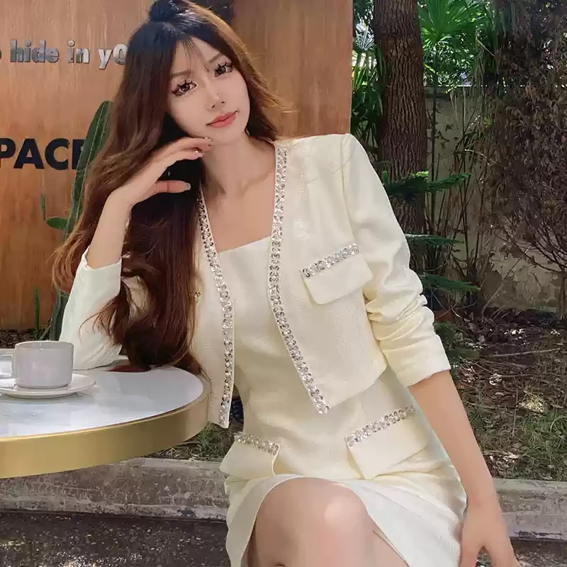 粉红大布娃娃优雅通勤小香风外套连衣裙套装DM1CSE006