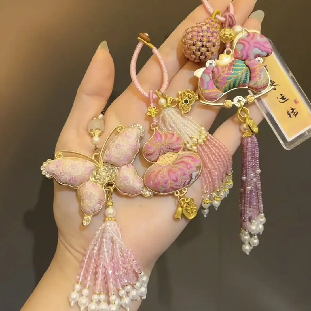 国风小马挂件2026马年非遗宋锦葫芦蝴蝶包挂双面吊坠车挂元旦礼物