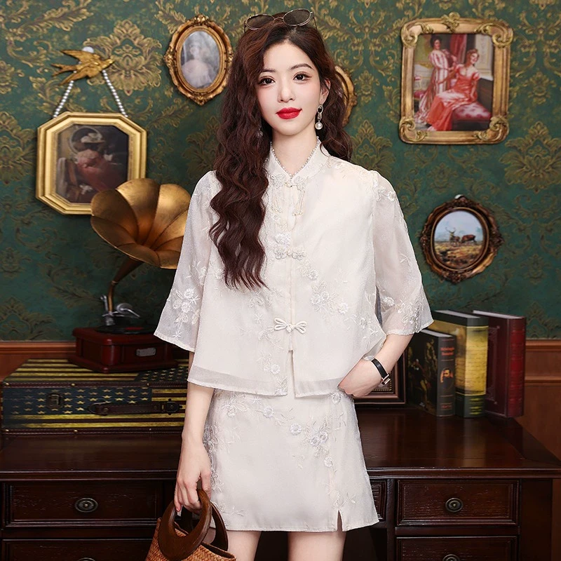 新中式国风重工刺绣盘扣上衣两件套衬衫女装夏季新款仙女短裙套装