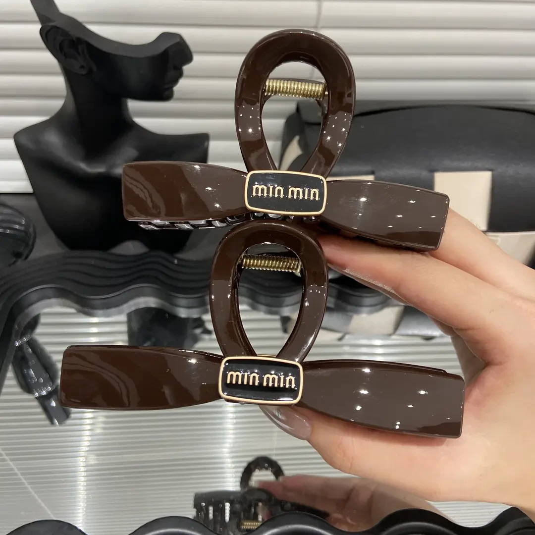 金属标巧克力13cm大号抓夹女2025新高级感鲨鱼盘发夹子头饰G051