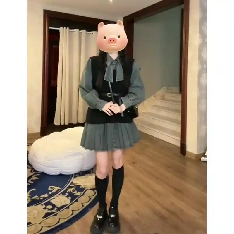 大码胖妹妹春装搭配一整套气质高级感时尚洋气减龄马甲衬衫裙套装