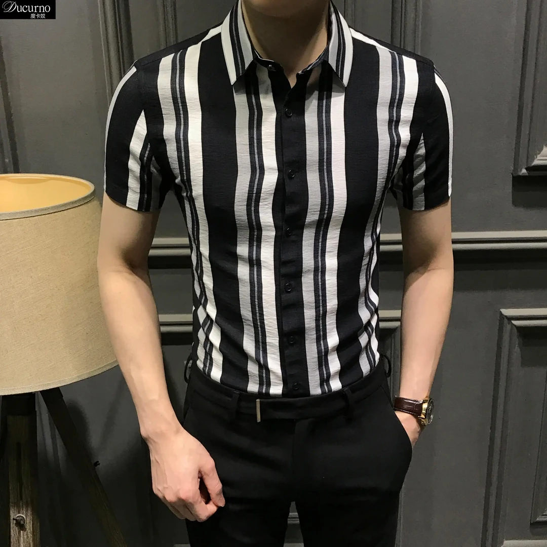 夏季高级条纹短袖衬衫男士新款修身百搭衬衣商务休闲男装免烫潮流