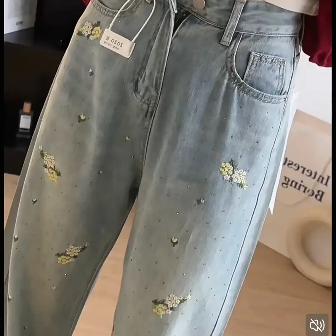 K  7860秋季女款刺绣花朵高腰直筒牛仔裤显瘦艺术流浪风