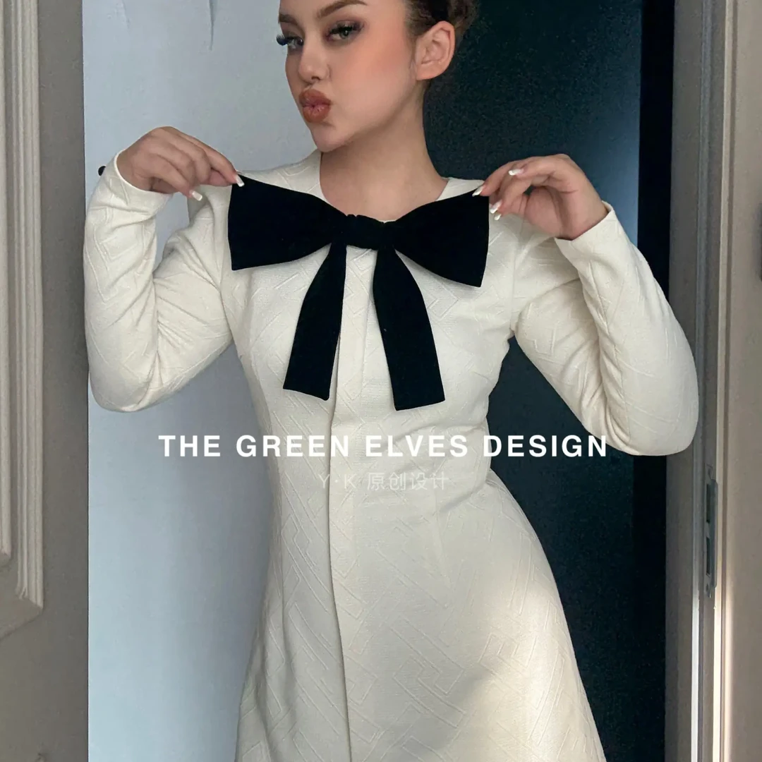 高端私人定制白色小香风丝绒蝴蝶结连衣裙