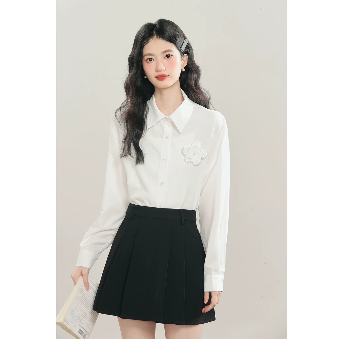 玲玖2025新款设计感立体花衬衫女春季白色翻领衬衣法式长袖上衣