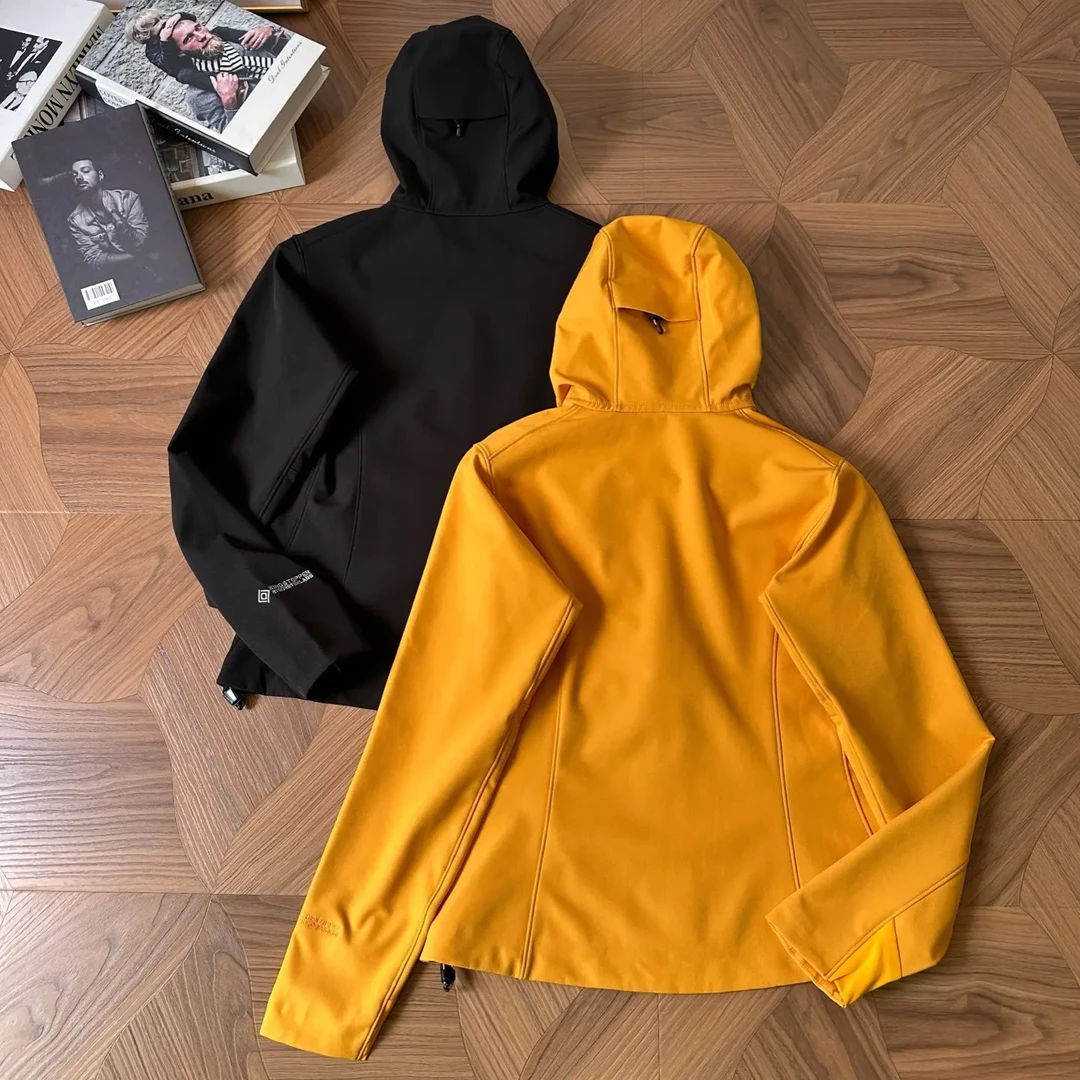 K2025 年秋款冲锋衣外套