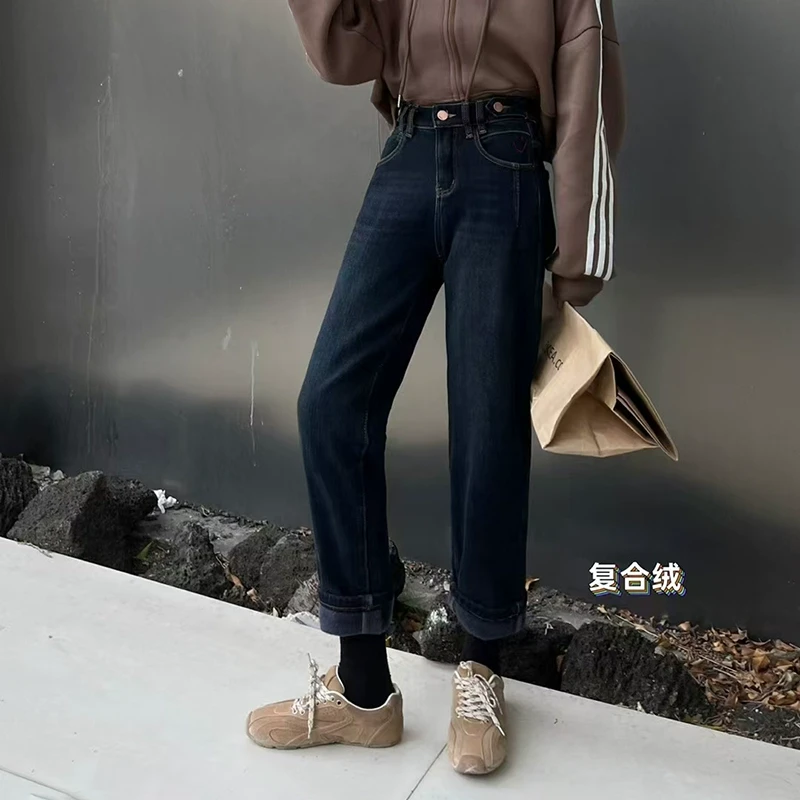 爆犀牛2024秋冬新款高腰宽松加绒加厚老爹牛仔裤女梨型身材哈伦裤