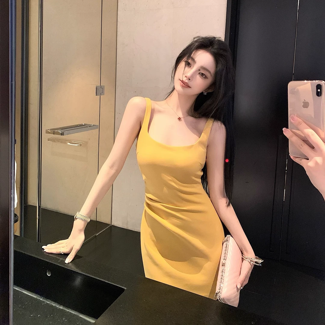 “签约裙3.0”Api私服战裙新版本！绝妙显身材吊带修身连衣裙