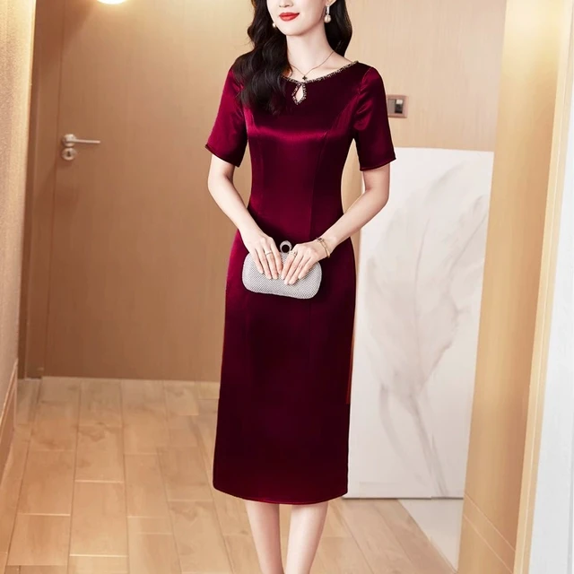 酒红三醋酸晚礼服连衣裙女2025春夏季新款高贵气质喜婆婆婚宴装