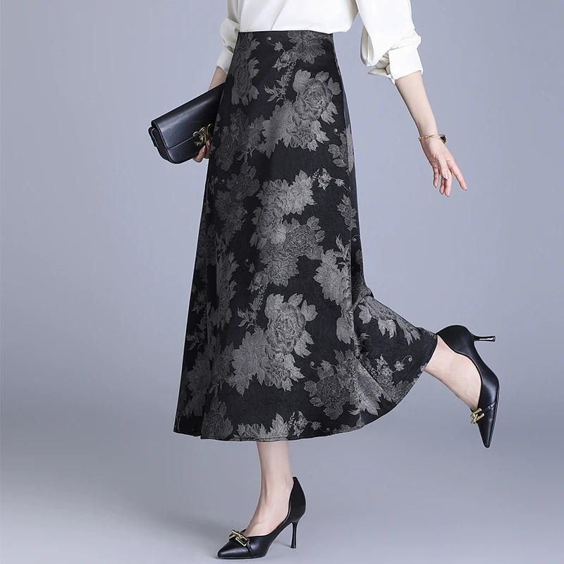 复古缎面提花半身裙女春秋2025新款高腰遮胯显瘦a字裙长裙大摆裙