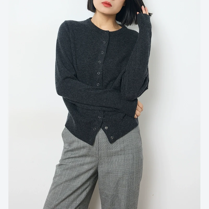 14168欧丝璐24秋冬新款100%纯山羊绒圆领纯色打底开衫女毛衣