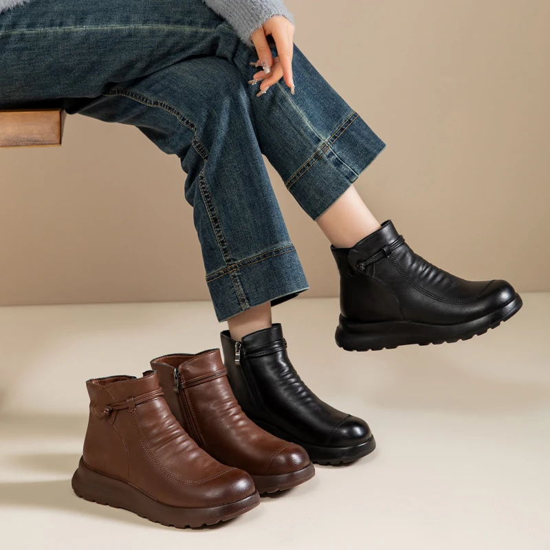 真皮妈妈鞋棉鞋冬季加绒保暖中年软底短靴平底防滑中老年人女靴子