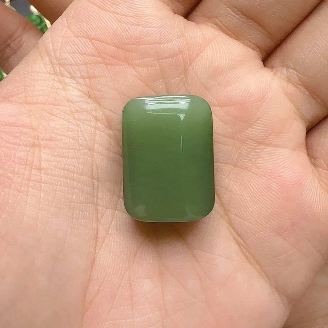 和田玉（碧玉）颈饰未镶嵌