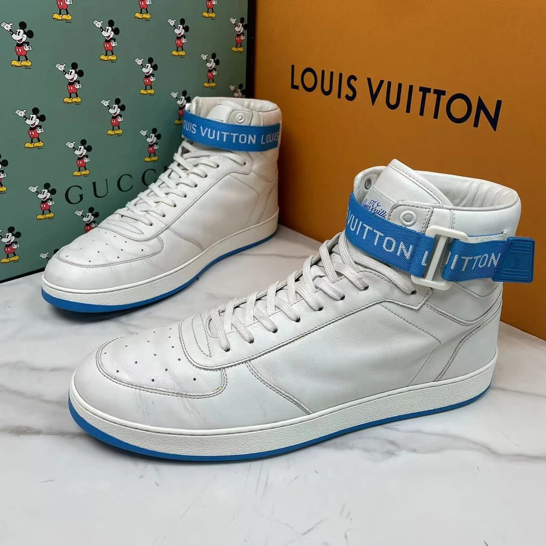 95新 LouisVuitton/路易威登 白色魔术贴高帮休闲百搭板鞋 43.5码