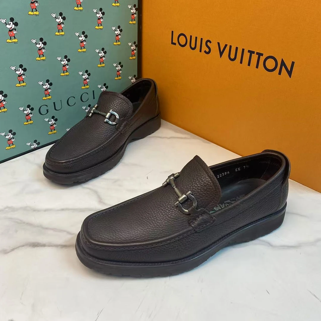 95新 FERRAGAMO/菲拉格慕 棕色荔枝纹双互扣潮流正装皮鞋/41.5码