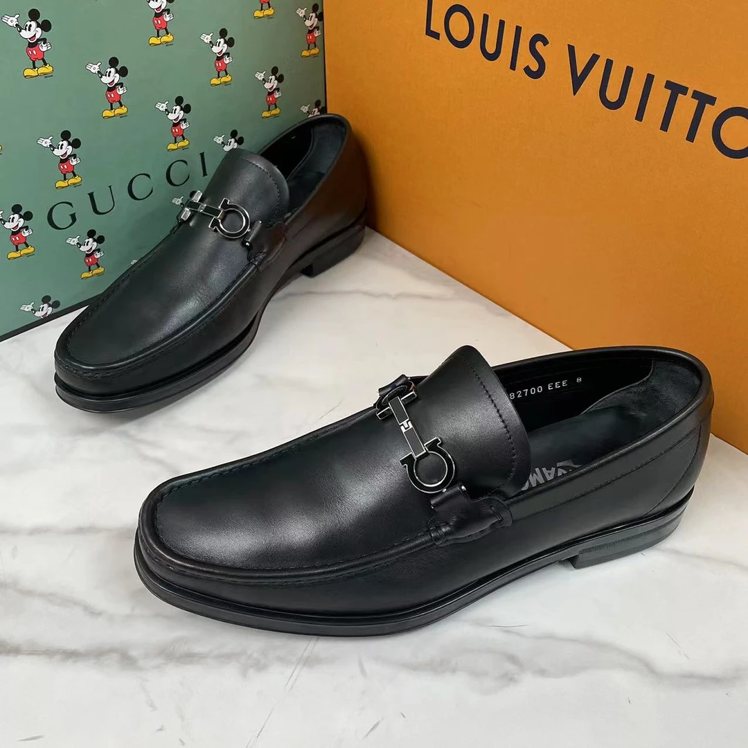 95新 FERRAGAMO/菲拉格慕 黑色大logo商务正装带跟皮鞋40.5/42码