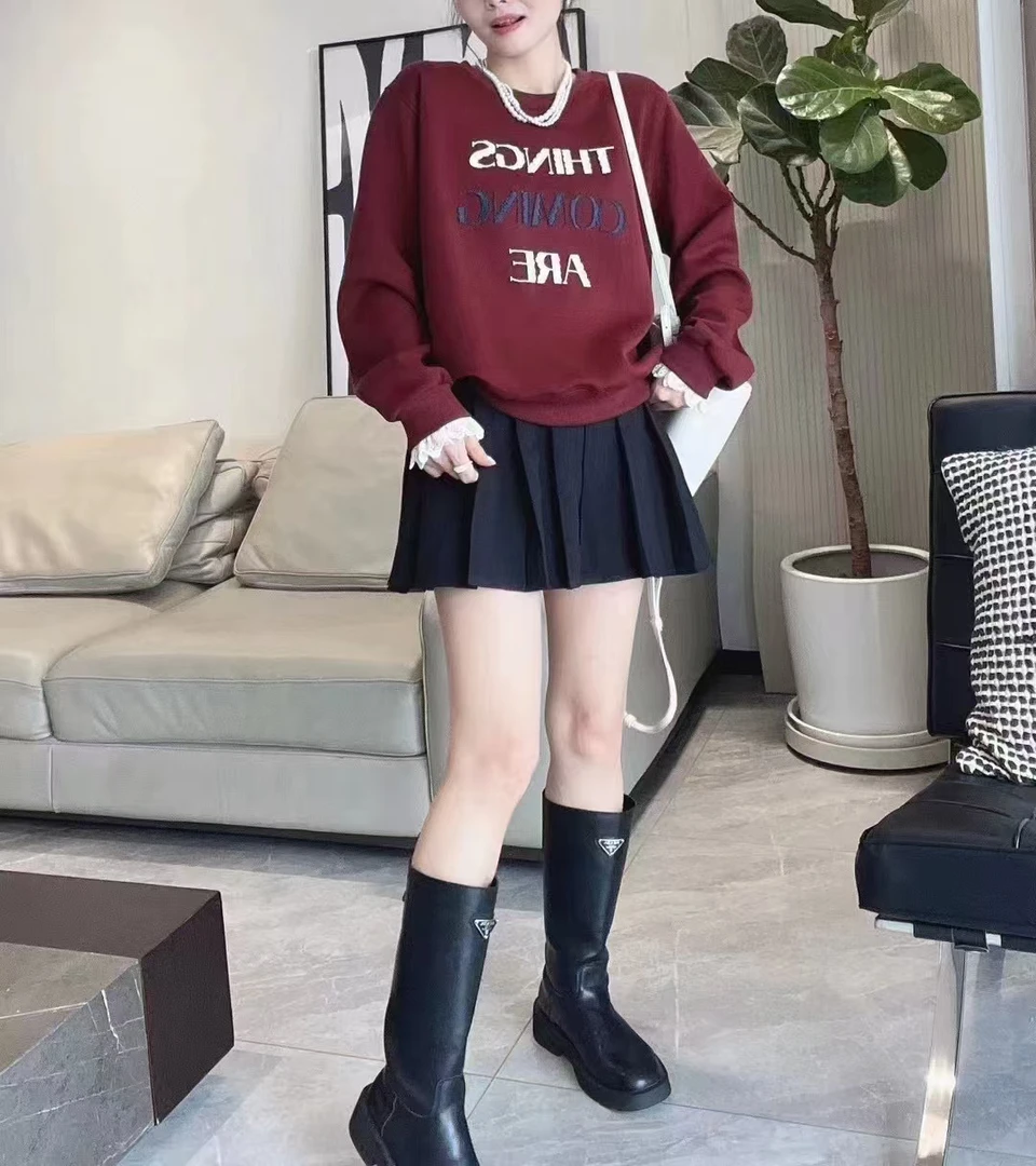 【肉总】秋款刺绣字母蕾丝拼接袖子长袖卫衣